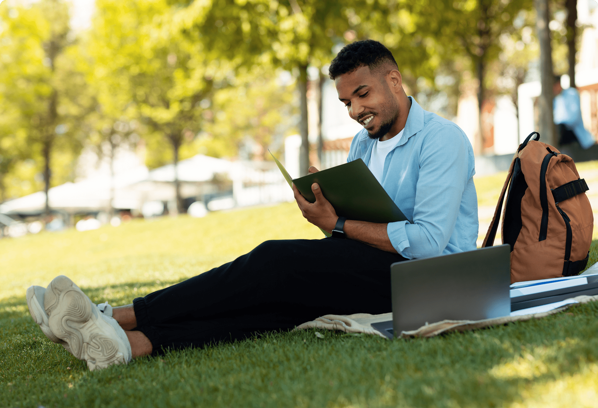Image article, groupe de jeune Etudier à l'étranger sans stress